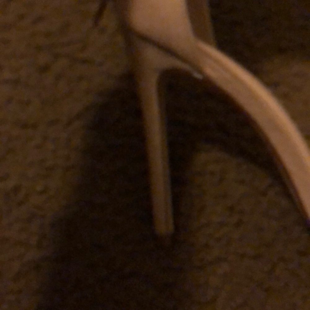 Heels - Picture 3 of 5